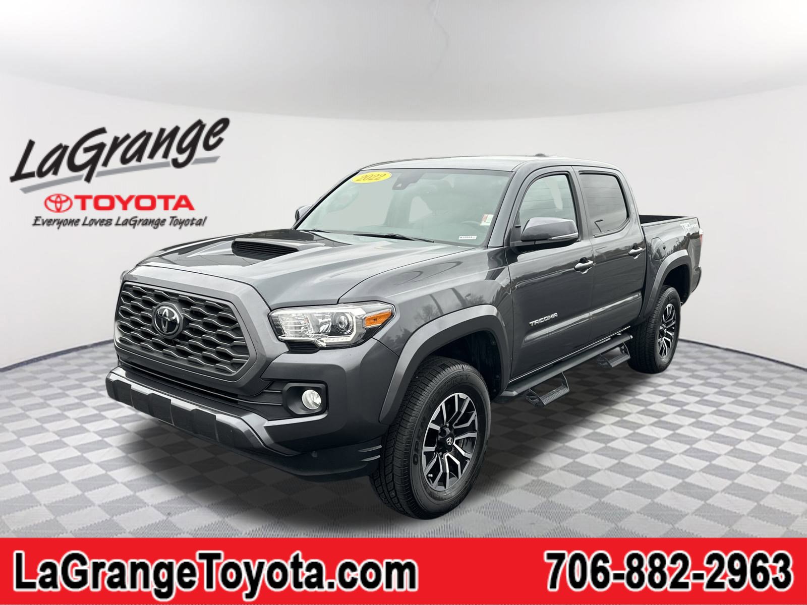 2022 Toyota Tacoma TRD Sport's photo