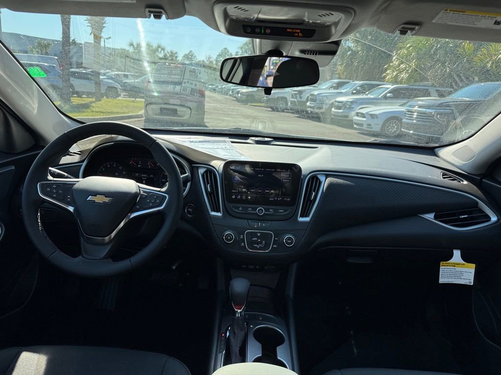 2025 Chevrolet Malibu RS photo 19