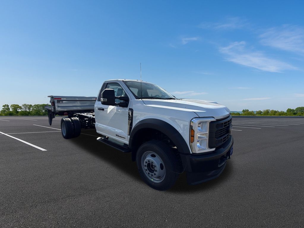 New 2025 Oxford White Ford XL image 3