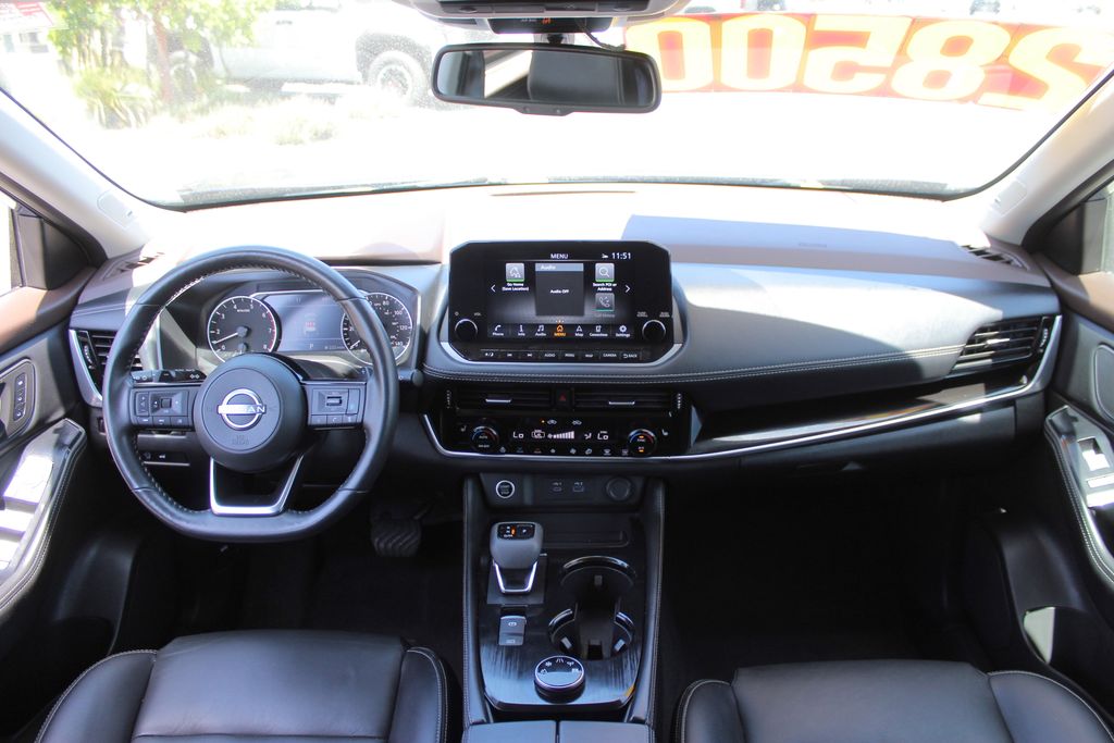 2023 Nissan Rogue SL photo 18