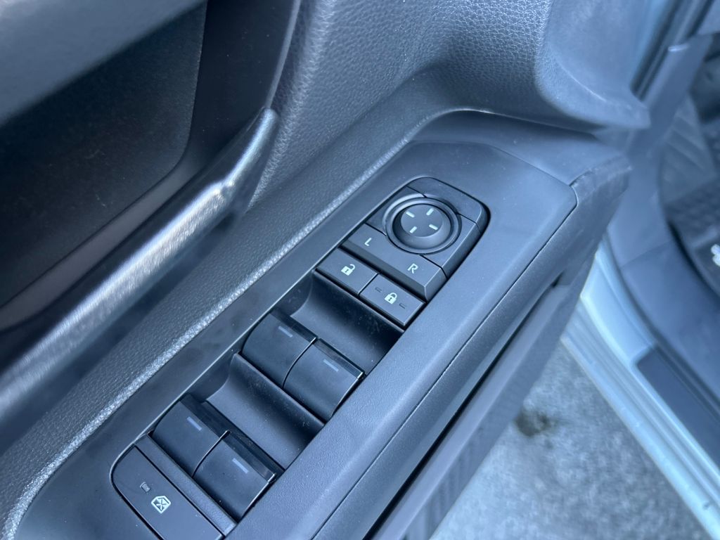 2025 Toyota Tacoma SR5 4x4 Double Cab photo 11