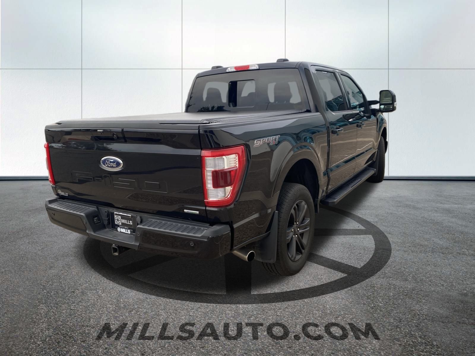 2023 Ford F-150 Lariat photo 2