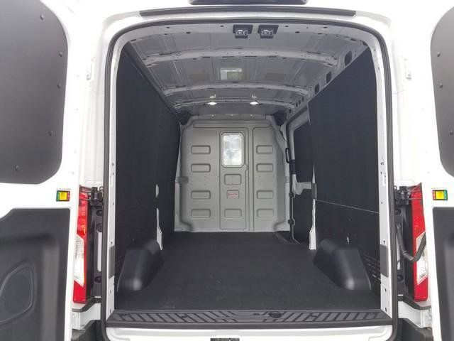 2024 Ford Transit photo 9