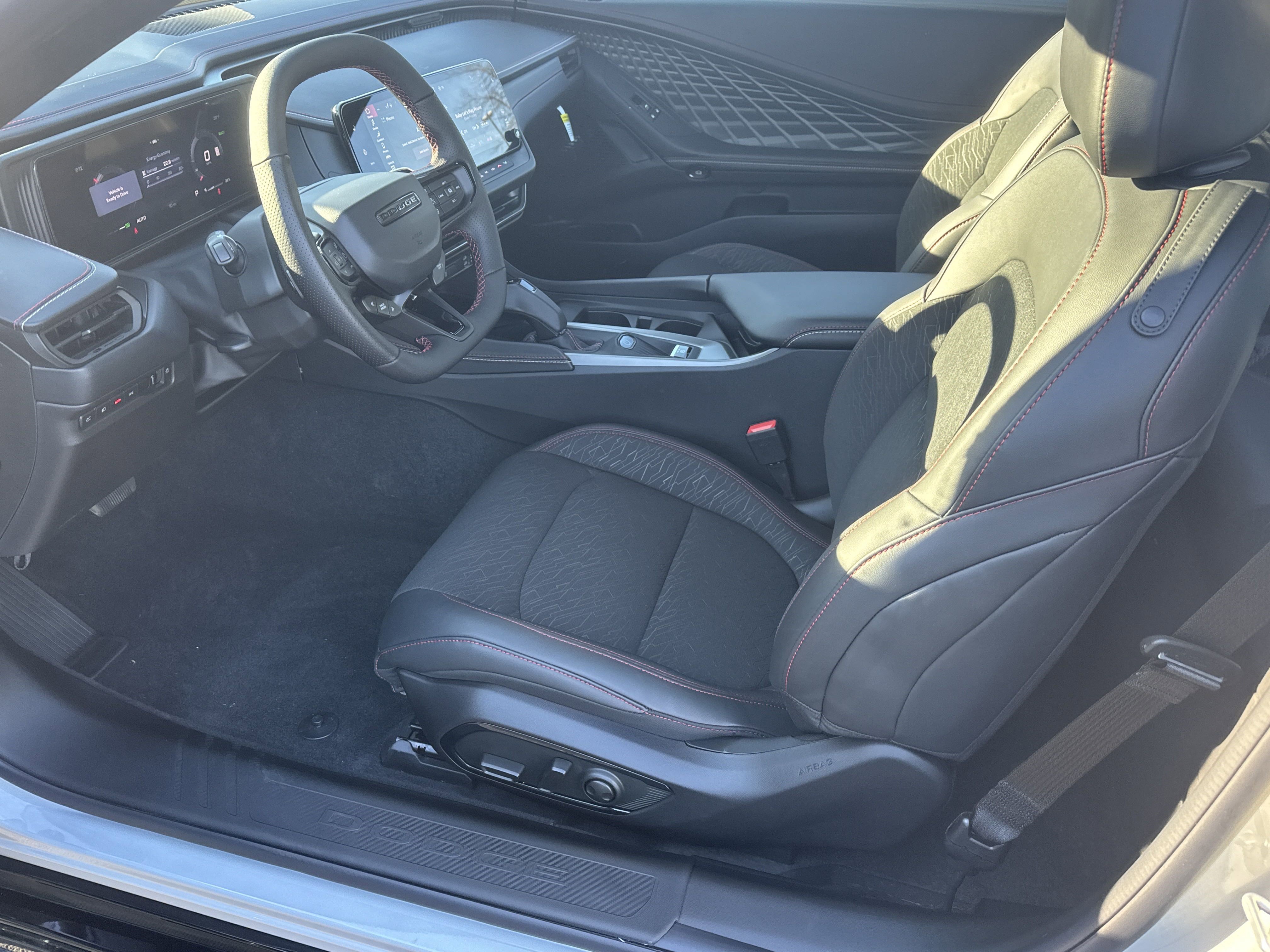 2025 Dodge Charger R/T photo 8