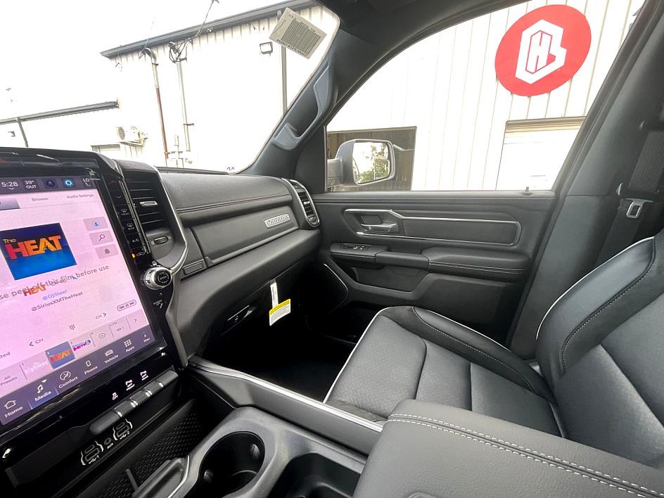 2026 Ram 1500 Laramie photo 30