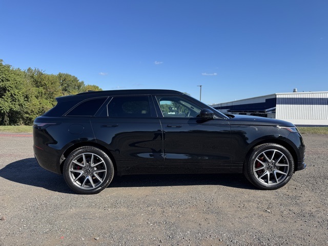 2024 Land Rover Range Rover Velar SE photo 6