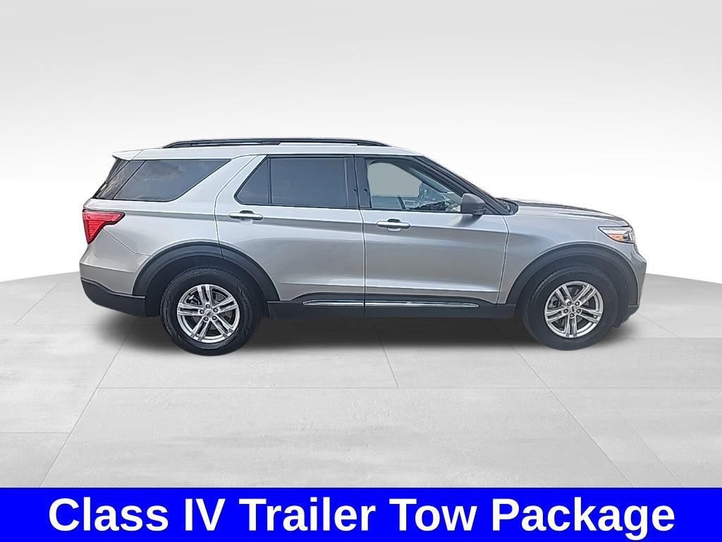 2022 Ford Explorer XLT photo 2