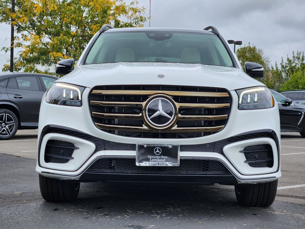 2026 Mercedes Benz GLS 450 4MATIC photo 2