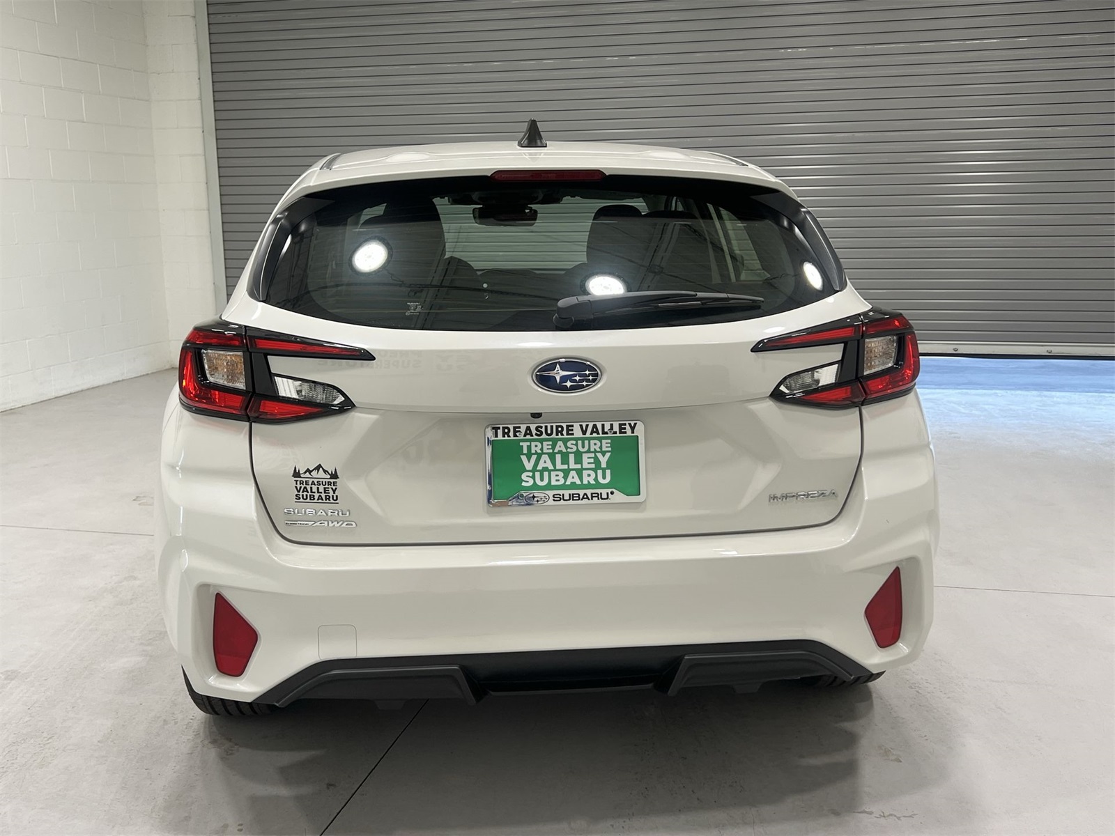2025 Subaru Impreza Base photo 6