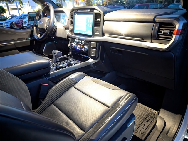 2022 Ford F-150 Raptor photo 14