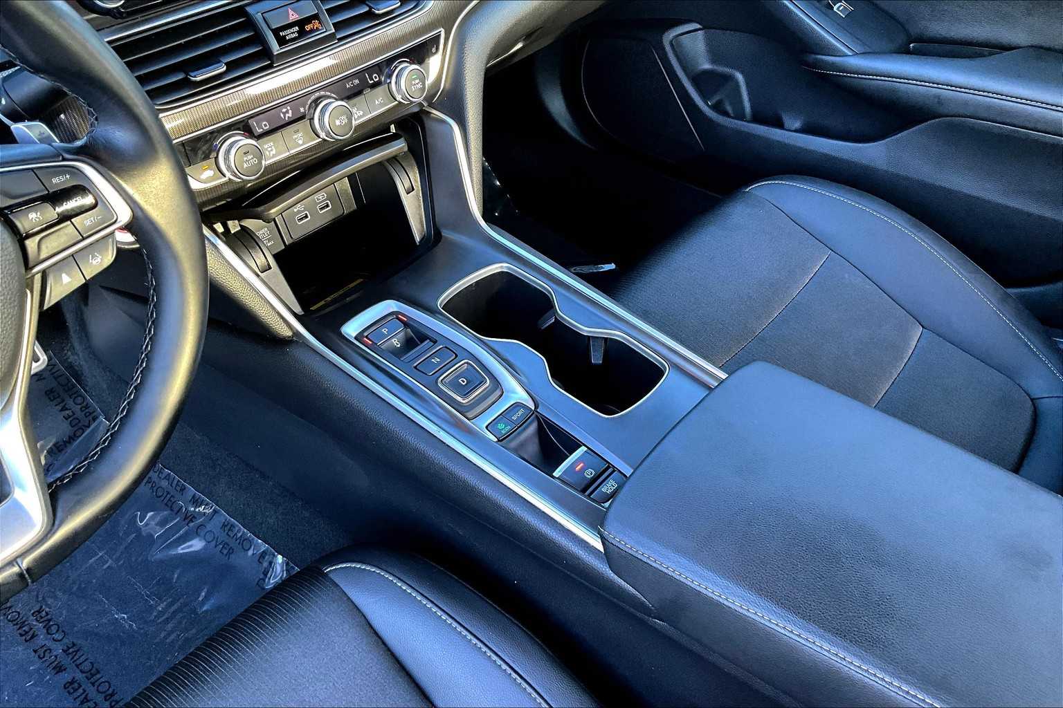 2022 Honda Accord Sport photo 16