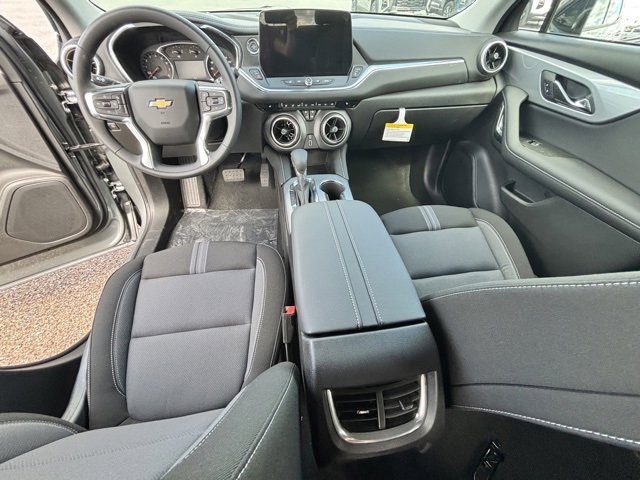 2025 Chevrolet Blazer 2LT photo 12