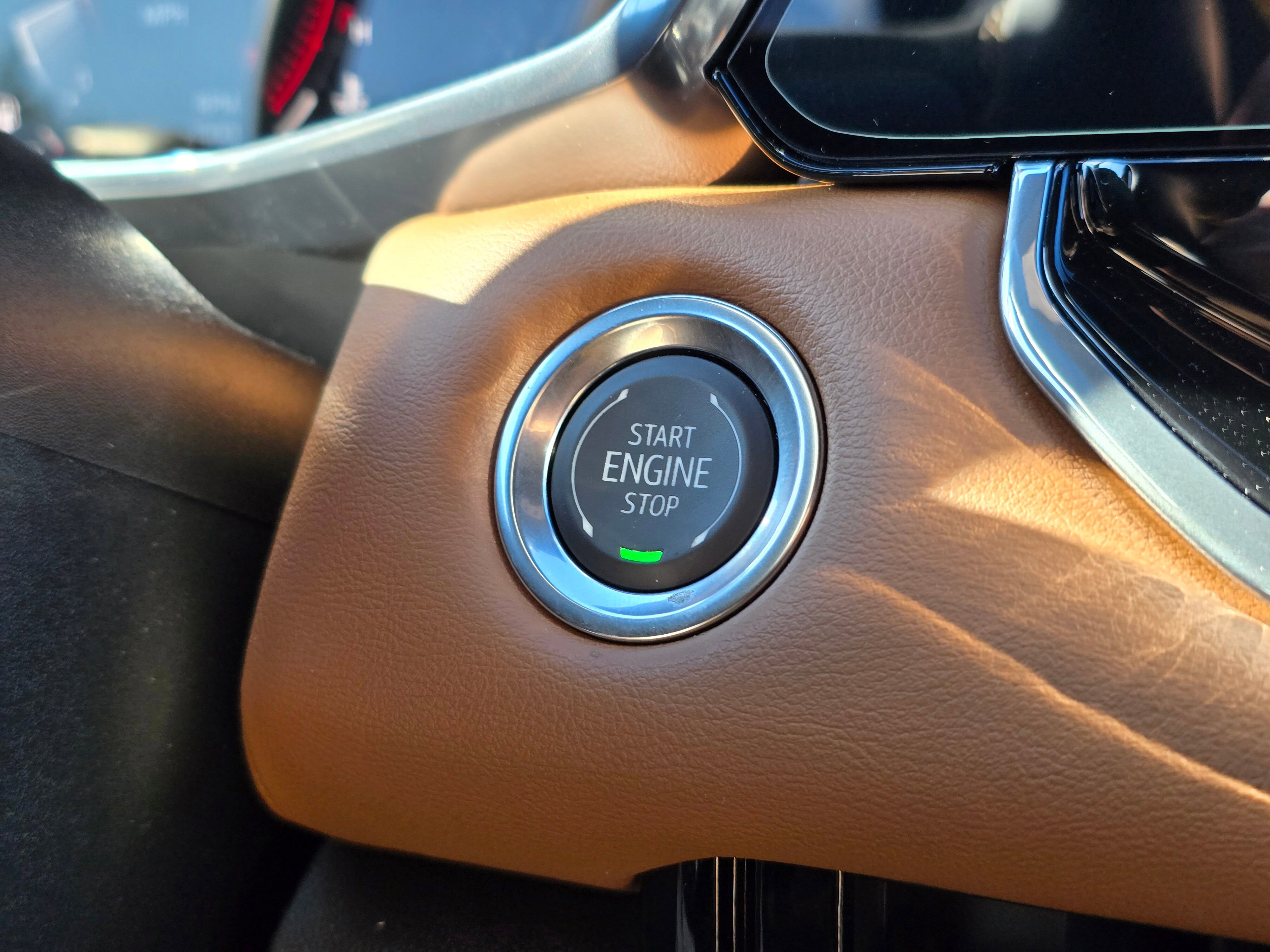 2025 Gmc Canyon AT4 photo 3