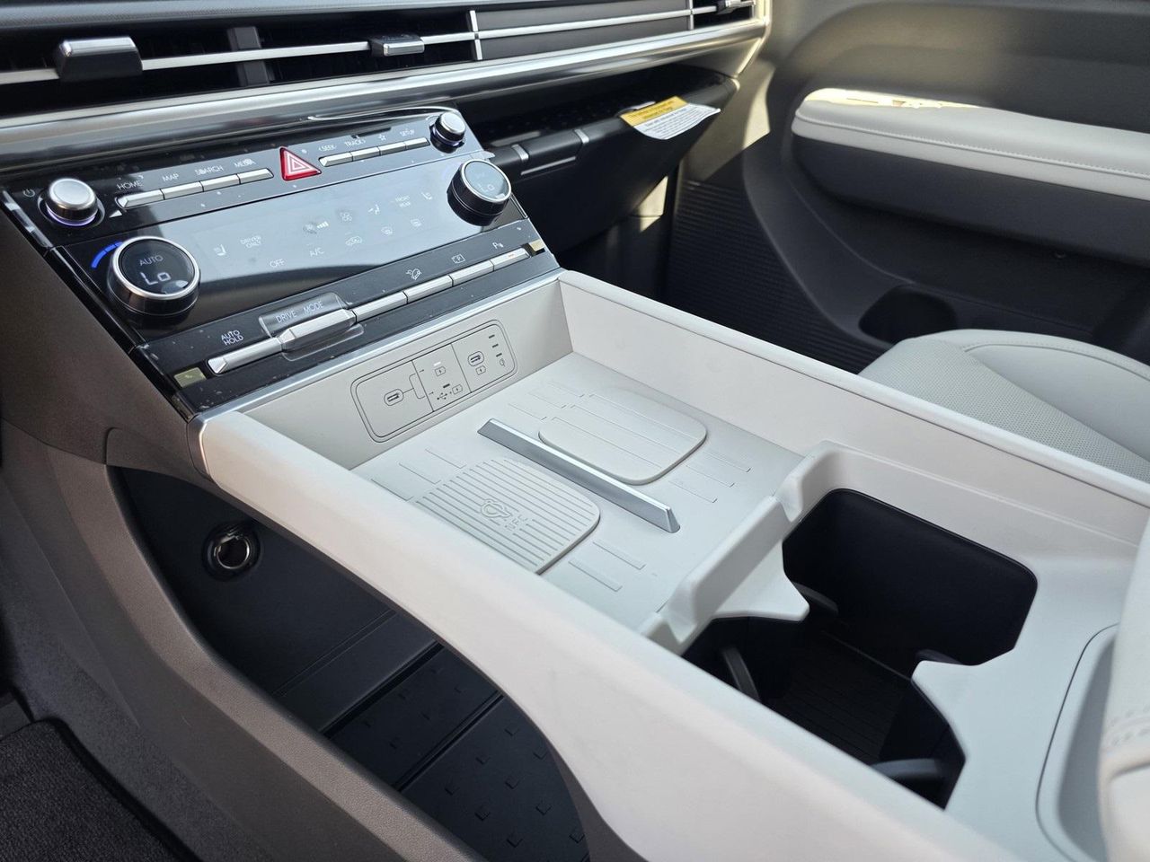 2026 Hyundai Santa Fe SEL photo 26