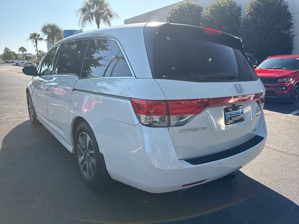 2016 Honda Odyssey Touring Elite photo 5