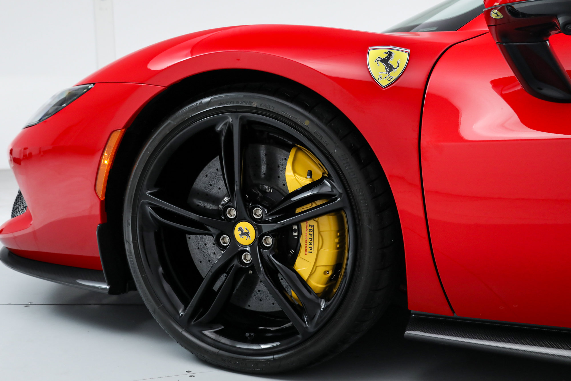 2024 Ferrari 296 GTS photo 17
