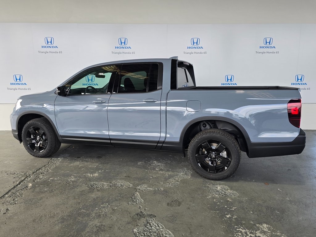 2025 Honda Ridgeline Black Edition photo 4