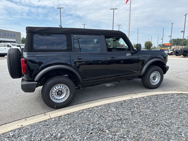 2025 Ford Bronco Base photo 11