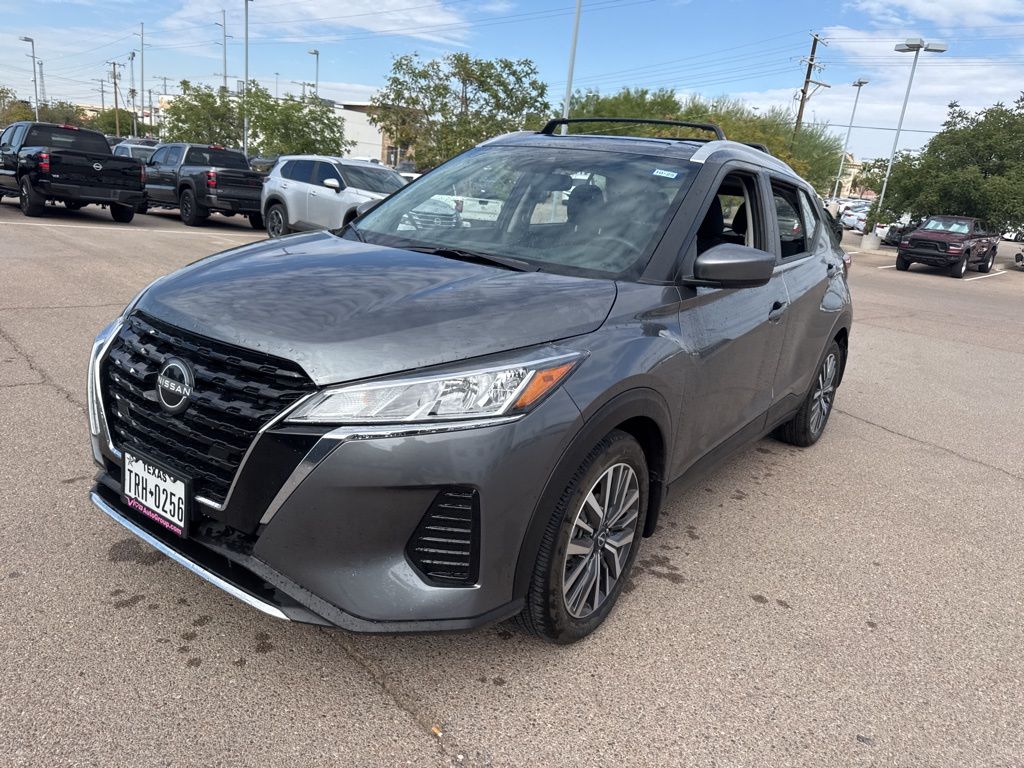 2024 Nissan Kicks SV photo 2