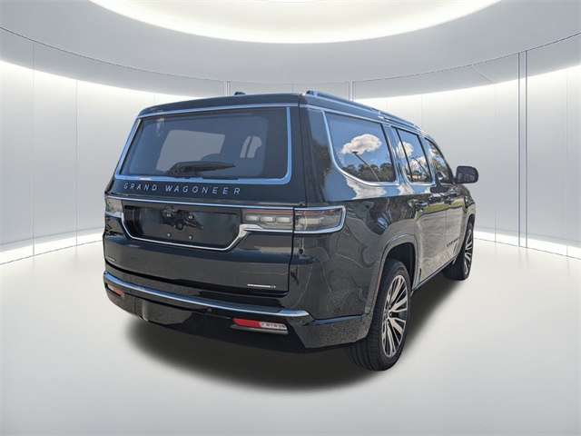 2022 Jeep Grand Wagoneer III photo 4