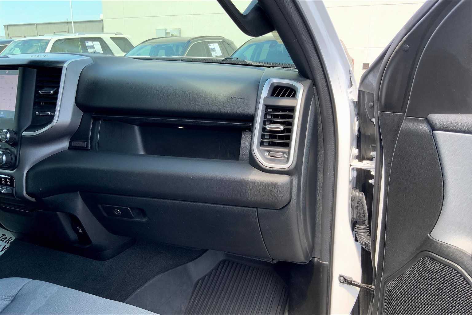 2023 Ram 1500 Big Horn photo 18