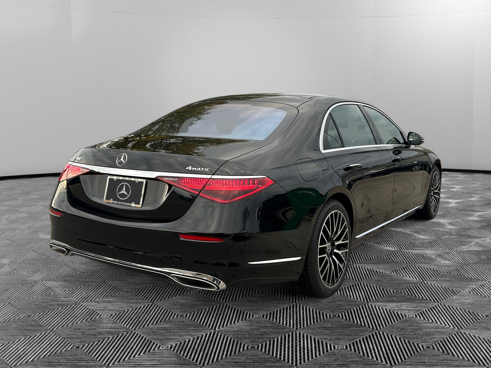 2026 Mercedes Benz S 580 4MATIC photo 5