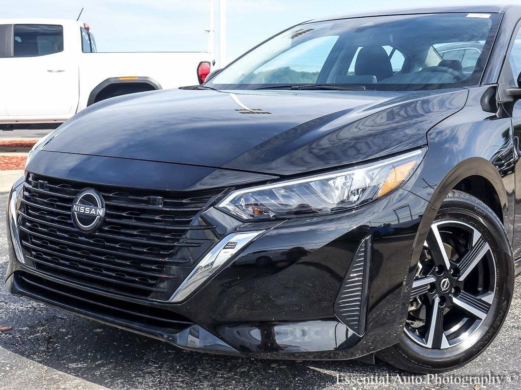 2025 Nissan Sentra SV photo 3