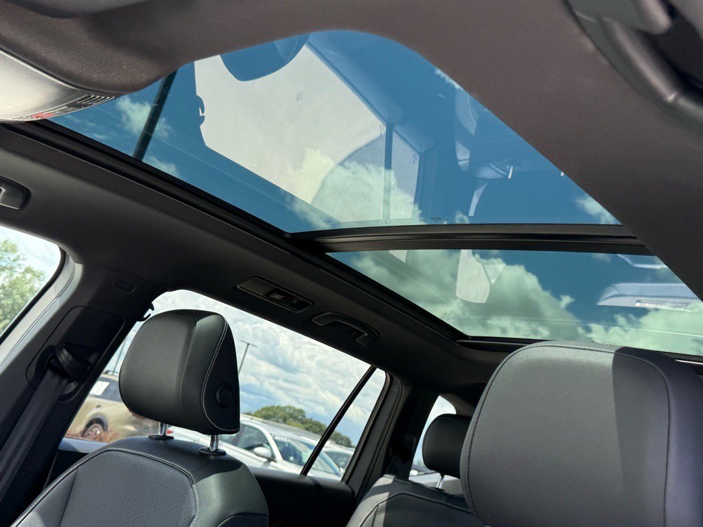 2023 Volkswagen Tiguan SE R-Line Black photo 20