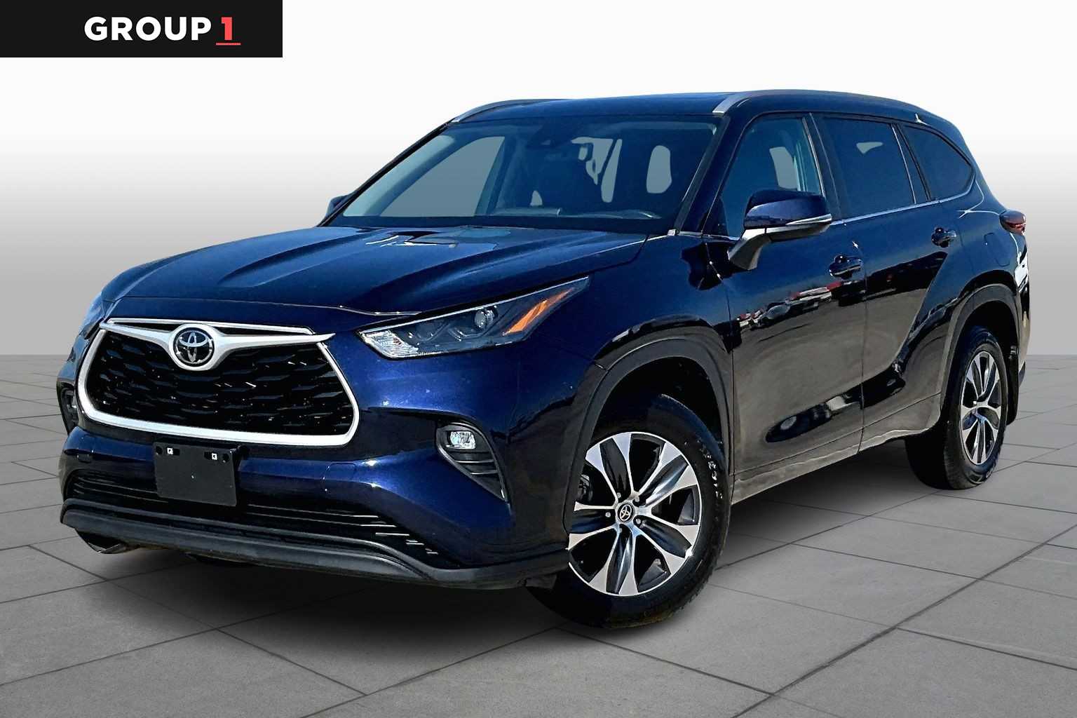2023 Toyota Highlander XLE's photo