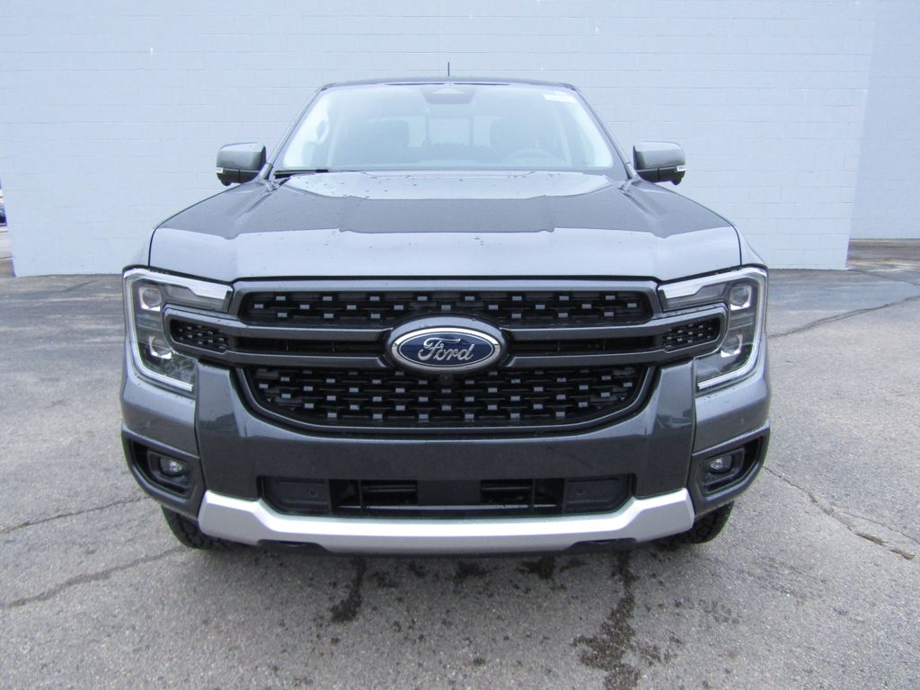 2025 Ford Ranger Lariat photo 2