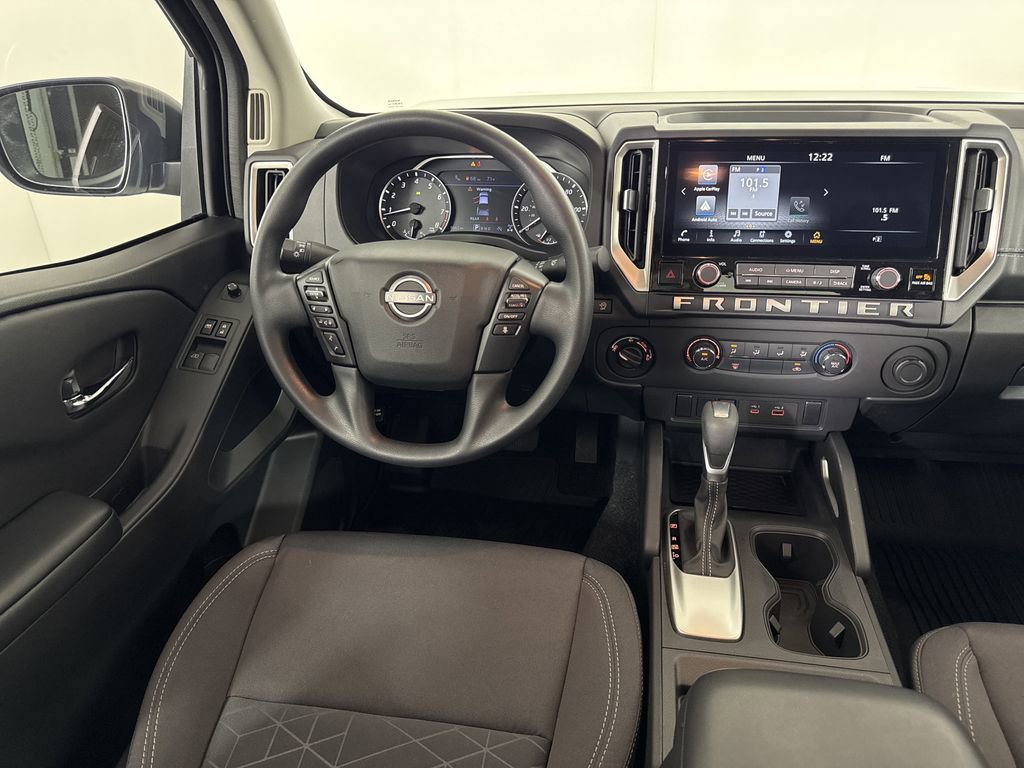 2025 Nissan Frontier SV photo 20