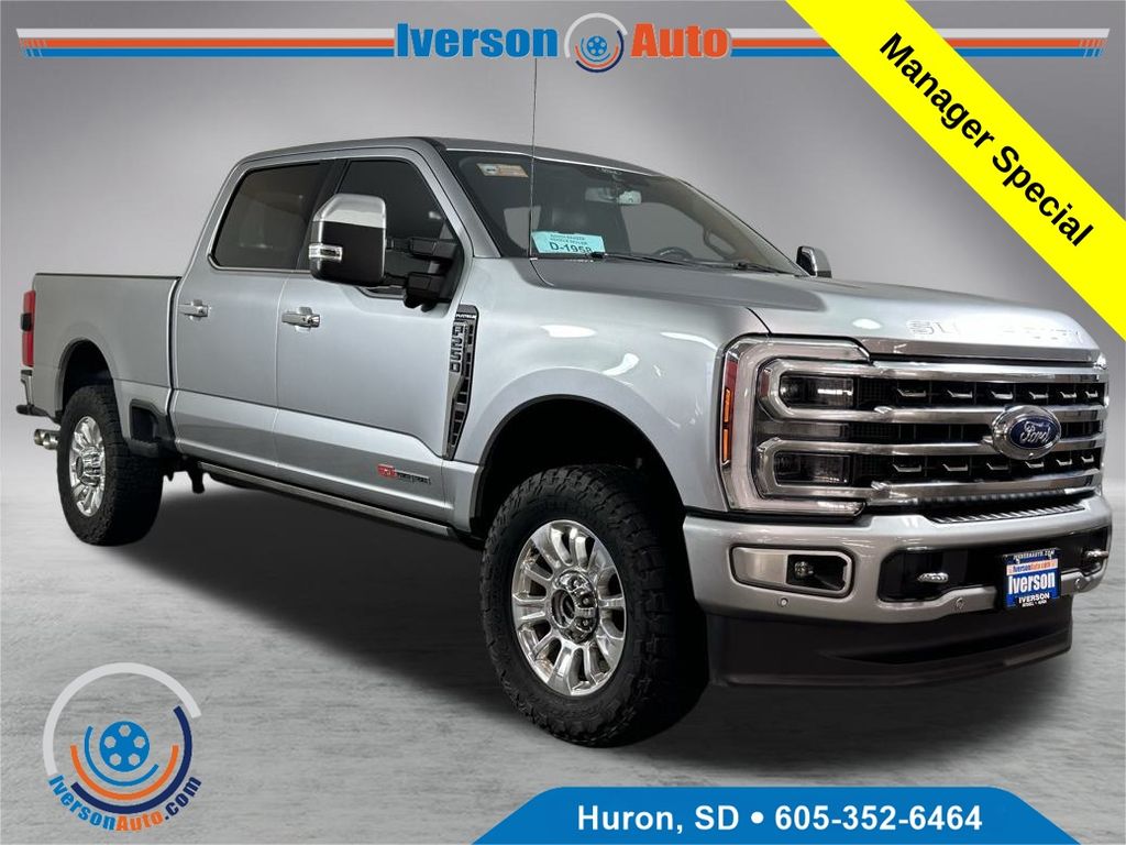 2024 Ford F-250 Super Duty Platinum's photo