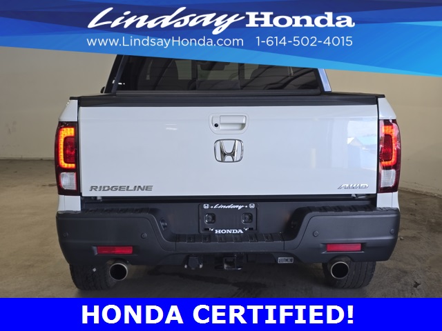 2022 Honda Ridgeline Black Edition photo 3