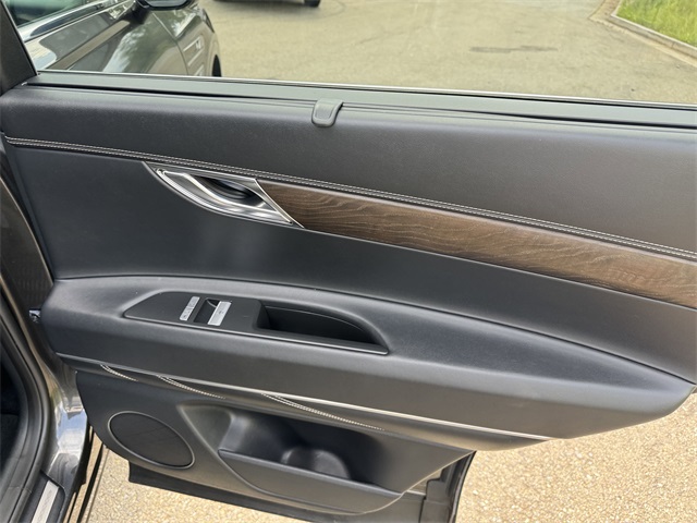 2024 Genesis GV80 3.5T AWD photo 16