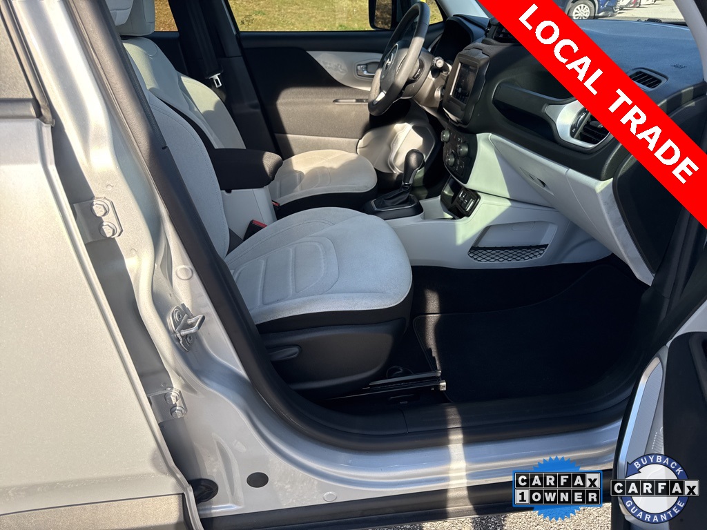 2021 Jeep Renegade Latitude photo 2