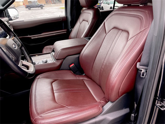 2023 Ford Expedition Limited photo 3