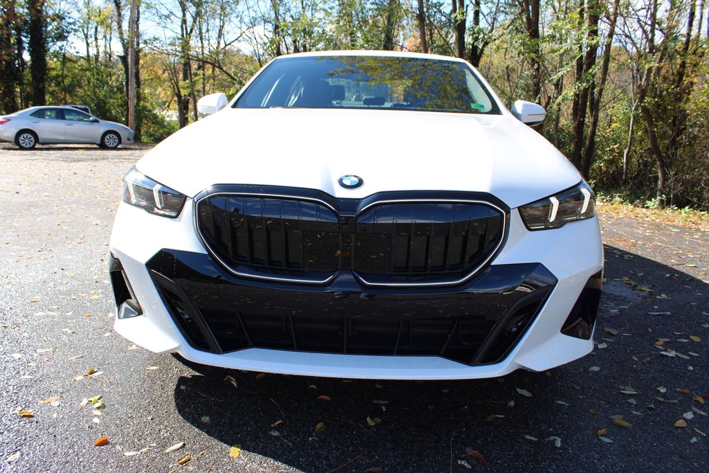 2026 Bmw 530i xDrive photo 3