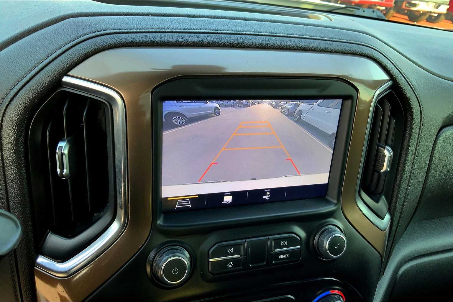2019 Chevrolet Silverado 1500 High Country photo 27