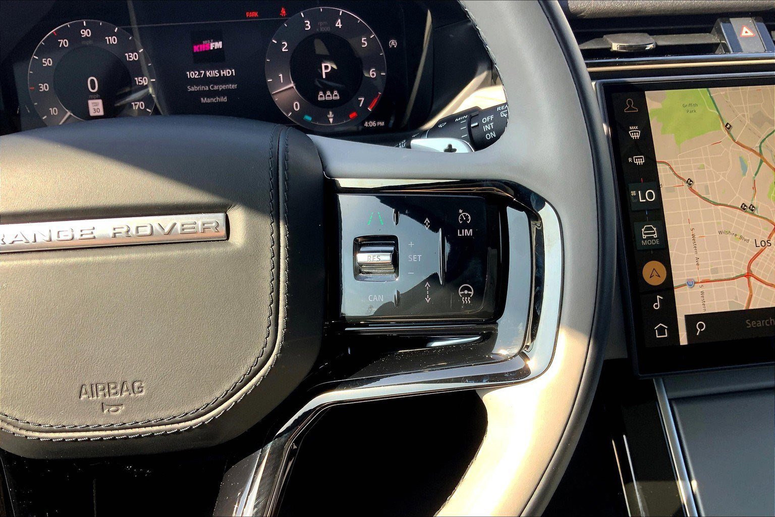 2025 Land Rover Range Rover Velar S photo 12