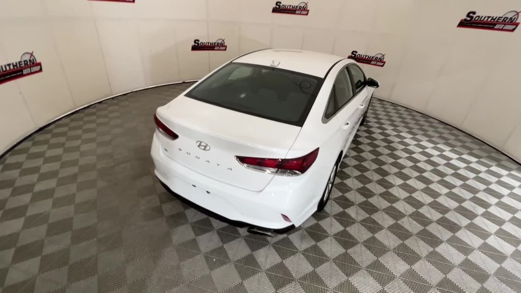 2019 Hyundai Sonata SE photo 18