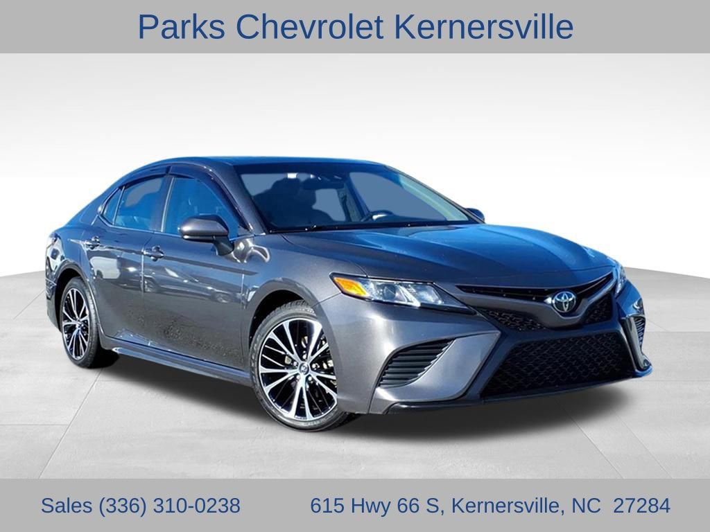 2019 Toyota Camry SE