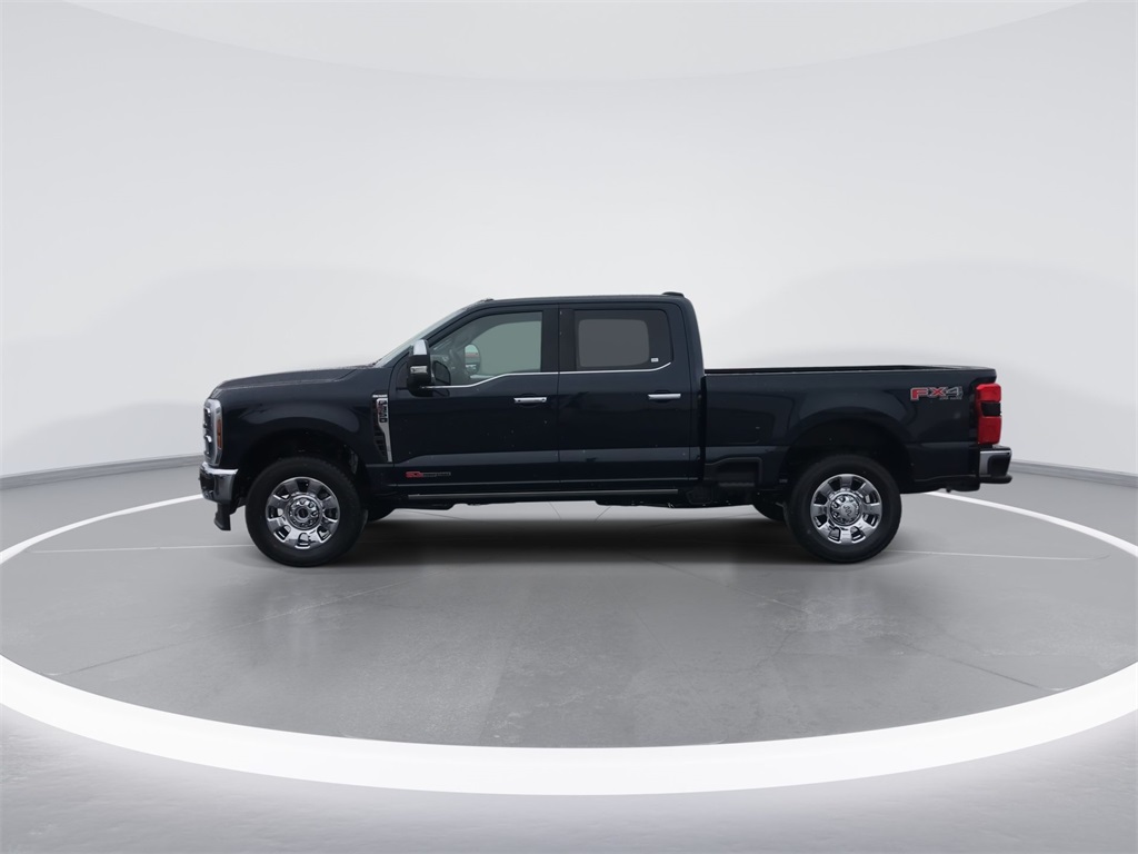 2025 Ford F-350 King Ranch photo 4