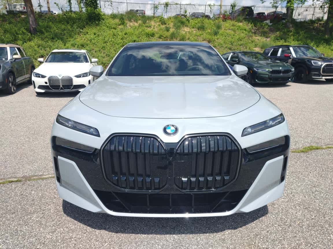 2025 Bmw 760i 760i xDrive photo 2