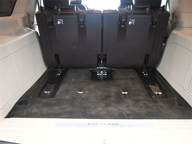 2012 Cadillac Escalade Platinum photo 26
