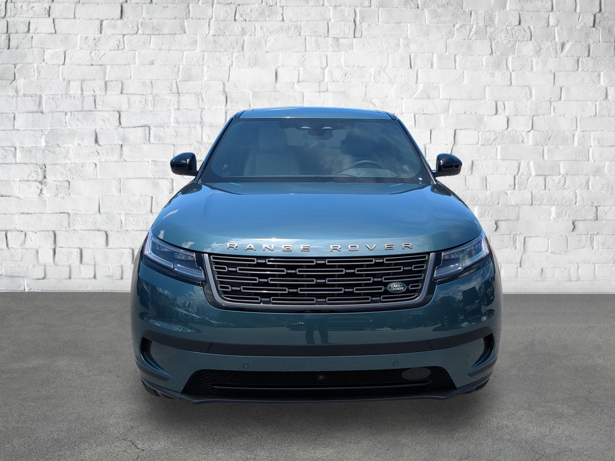 2026 Land Rover Range Rover Velar S photo 2