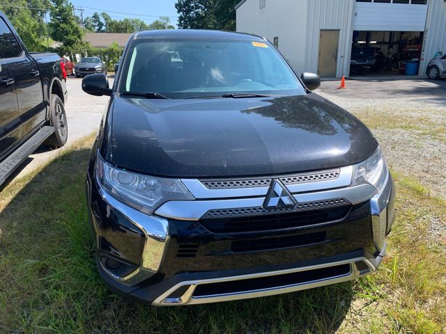 2019 Mitsubishi Outlander ES photo 3