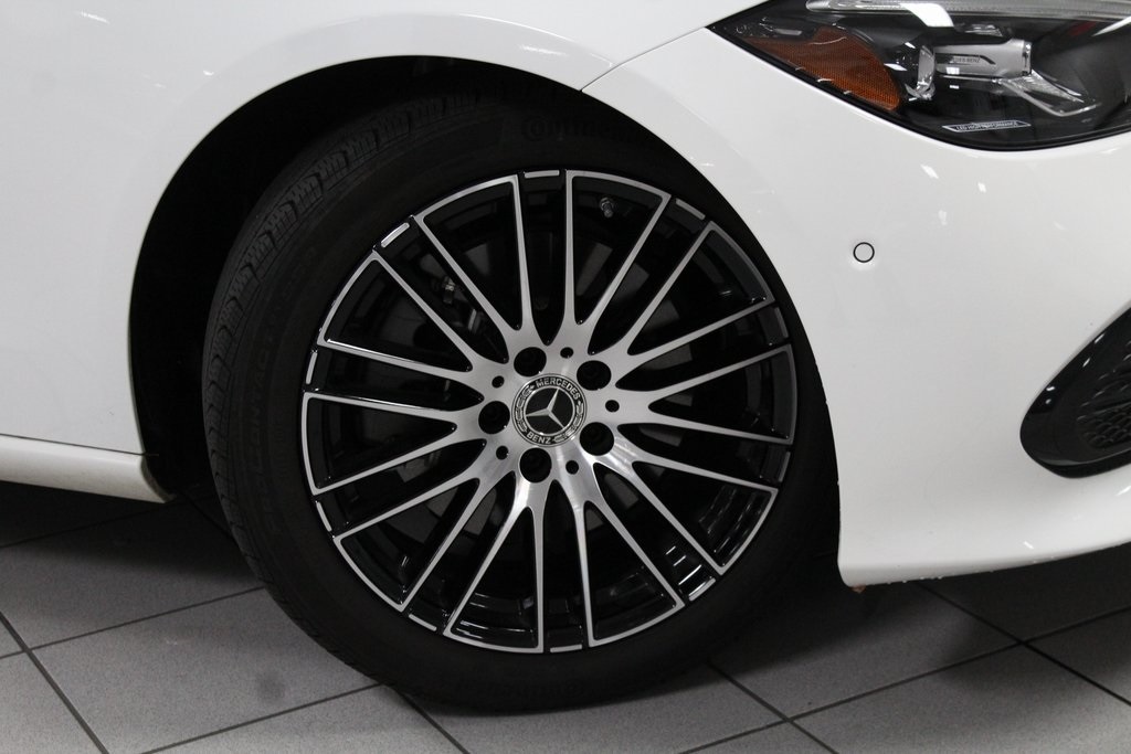 2025 Mercedes Benz C 300 4MATIC photo 3