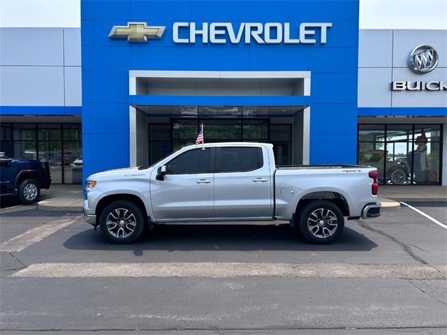 Used 2022 Silver Ice Metallic Chevrolet LT (2FL) image 1