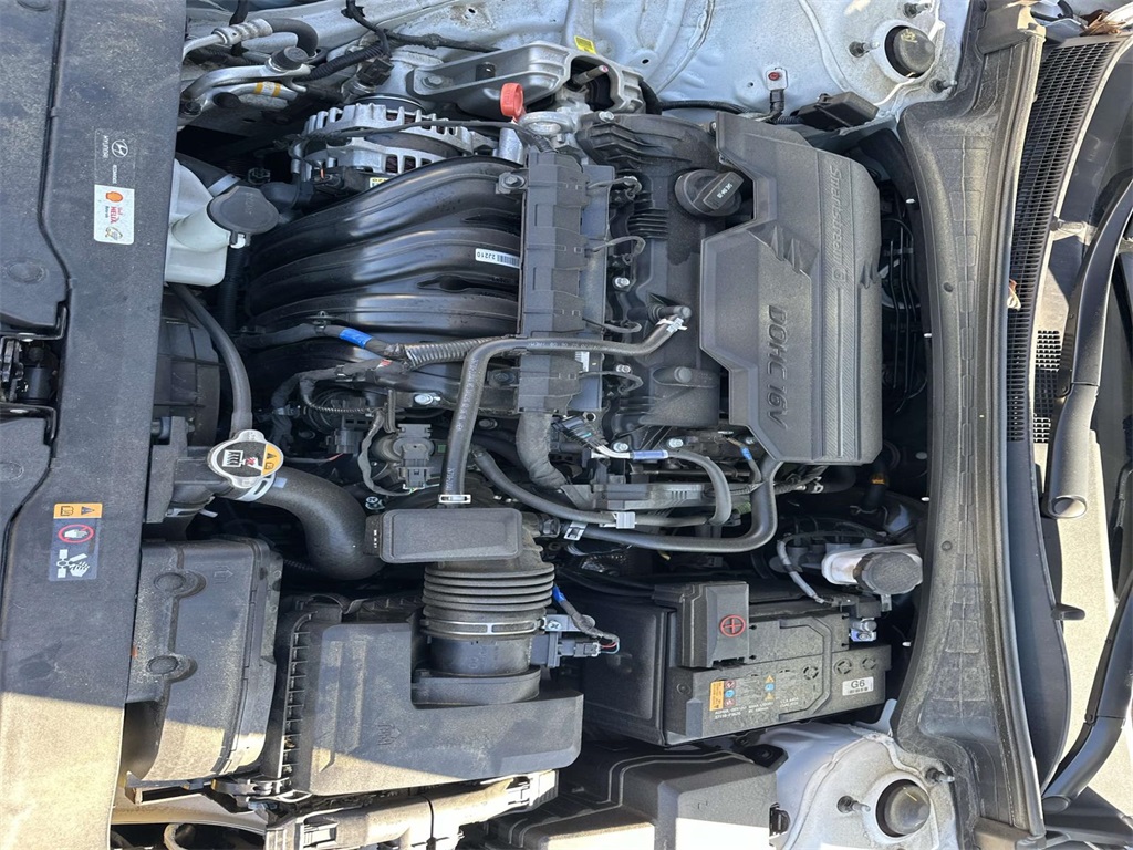 2024 Hyundai Elantra SEL Convenience photo 2