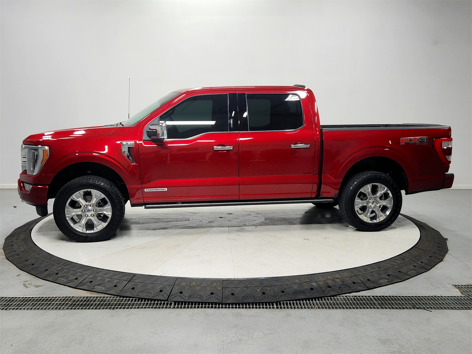2022 Ford F-150 Platinum photo 4